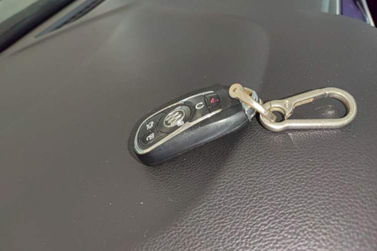 Used Buick LaCrosse 2019 28T Luxury Version Vehicle Key
