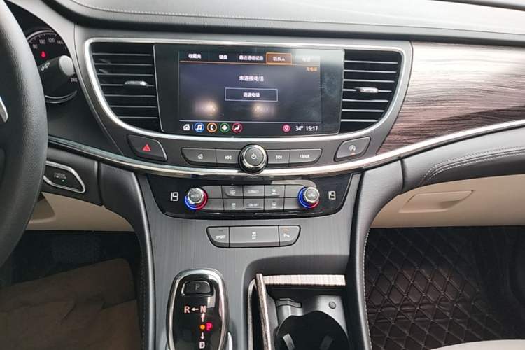 Used Buick LaCrosse 2019 28T Elite Edition Audio And AC Panel