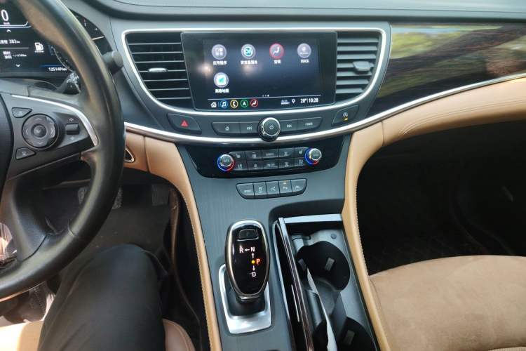 Used Buick LaCrosse 2019 28T Prestige Model Audio And AC Panel