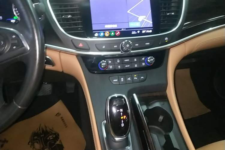 Used Buick LaCrosse 2019 28T Prestige Model Audio And AC Panel