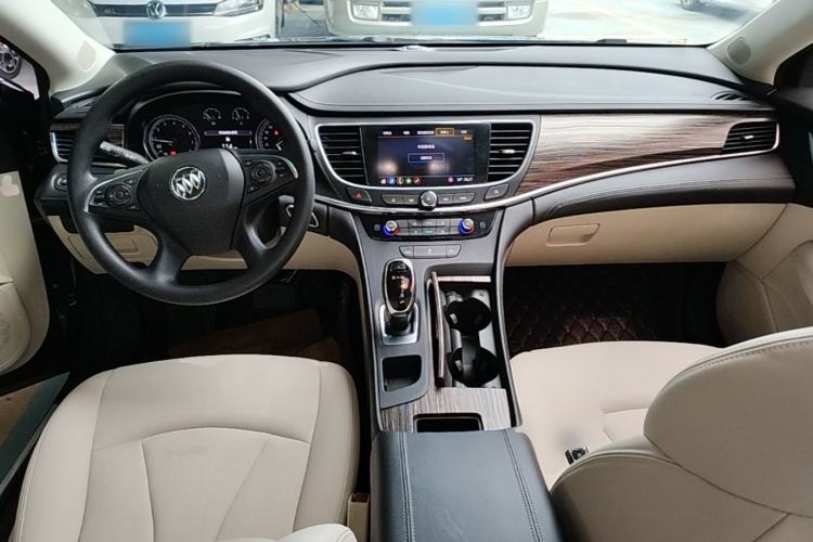 Used Buick LaCrosse 2019 28T Elite Edition Center Console