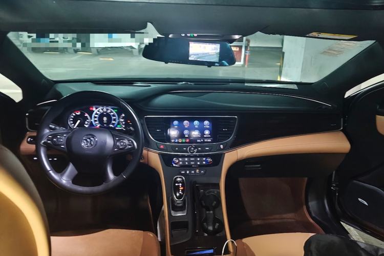 Used Buick LaCrosse 2019 28T Prestige Model Center Console