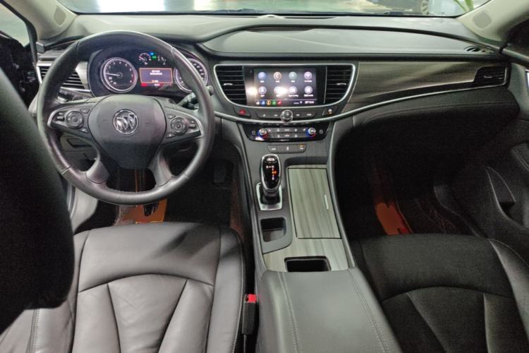 Used Buick LaCrosse 2019 28T Luxury Version Center Console