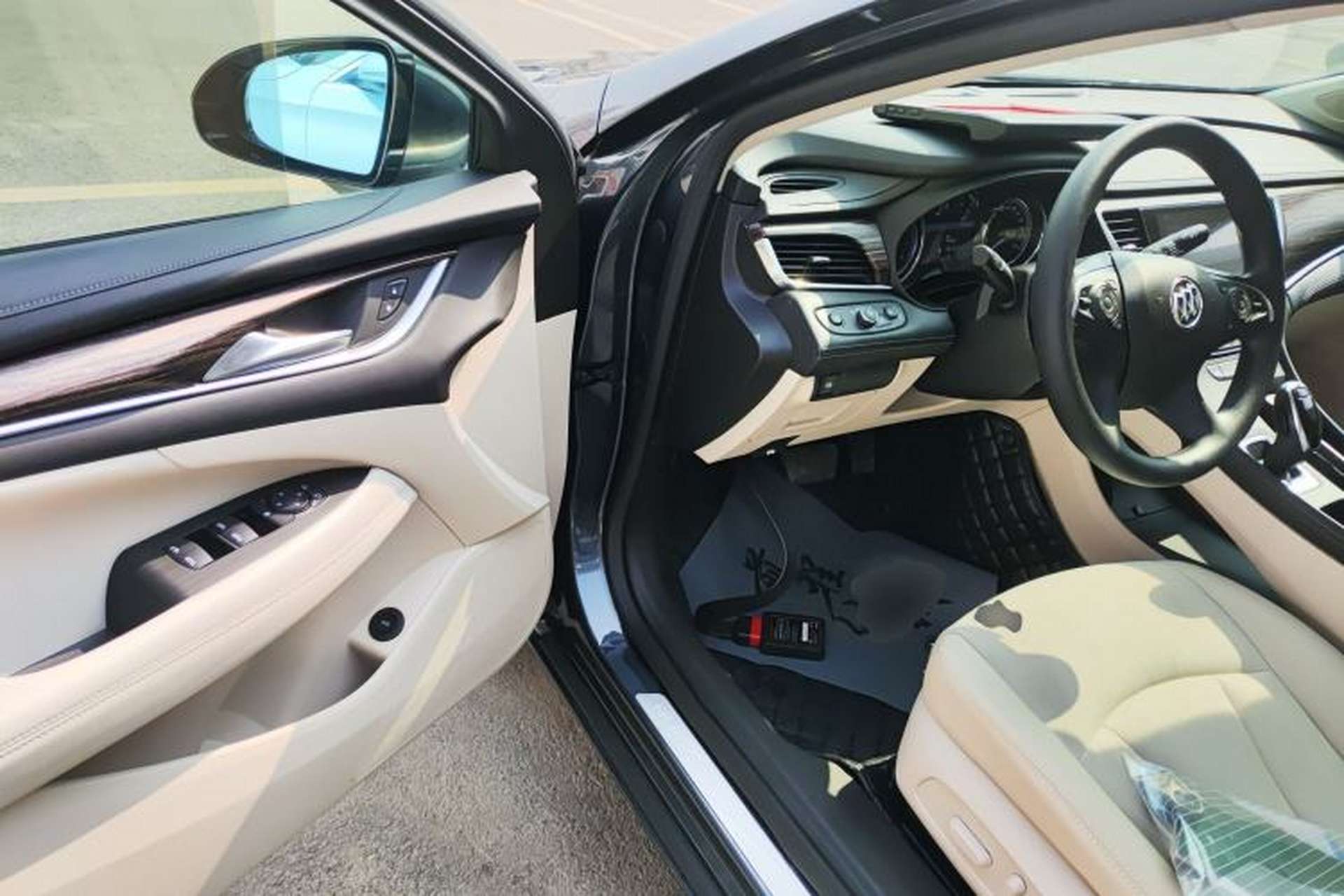 Used Buick LaCrosse 2019 28T Elite Edition Driver Seat
