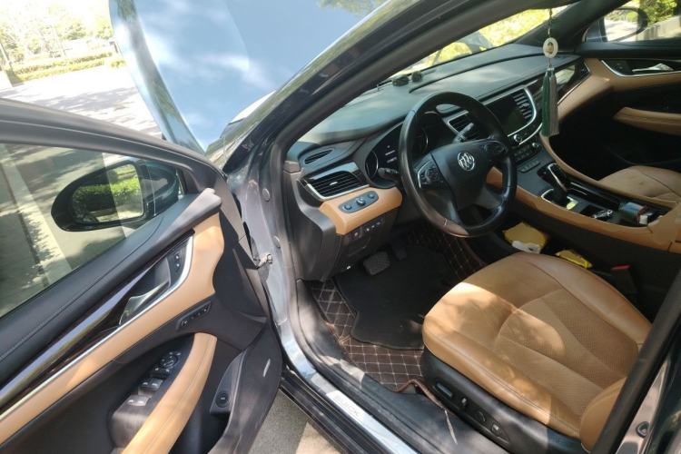 Used Buick LaCrosse 2019 28T Prestige Model Driver Seat