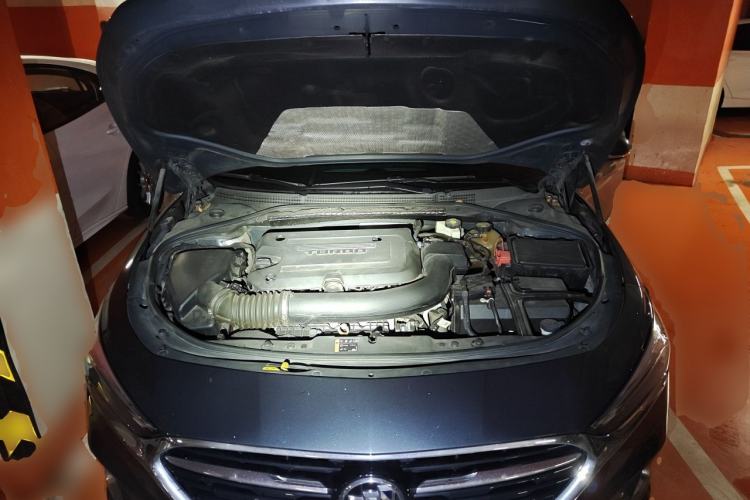 Used Buick LaCrosse 2019 28T Prestige Model Engine Bay