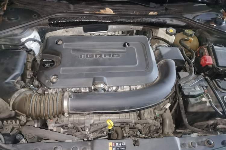 Used Buick LaCrosse 2019 28T Luxury Version Engine Bay