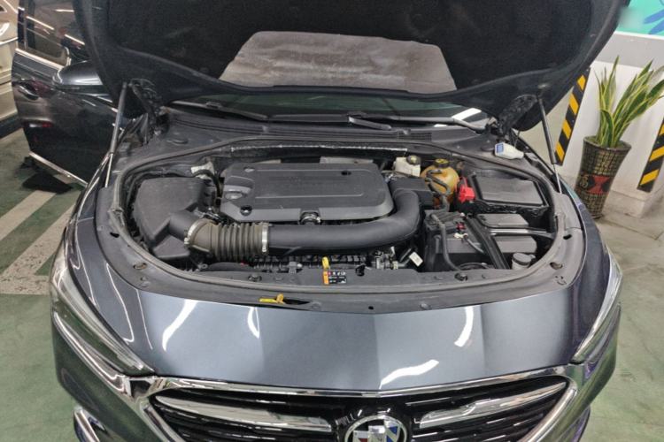 Used Buick LaCrosse 2019 28T Luxury Version Engine Bay