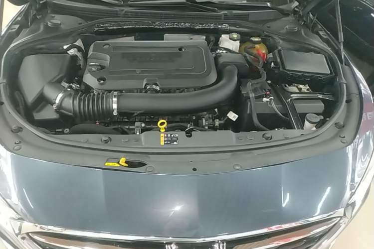 Used Buick LaCrosse 2019 28T Prestige Model Engine Bay