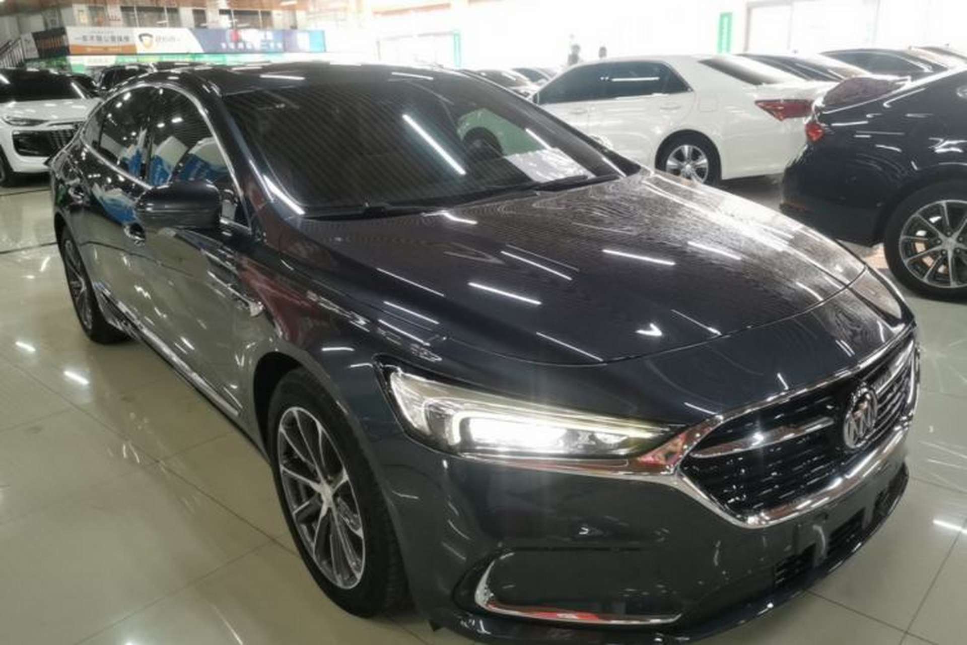 Used Buick LaCrosse 2019 28T Prestige Model Exterior 1