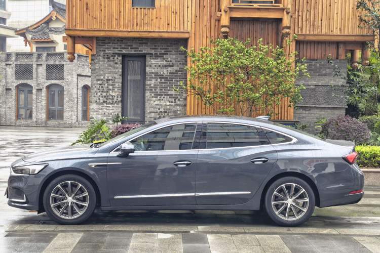 Used Buick LaCrosse 2019 28T Luxury Version Exterior 2
