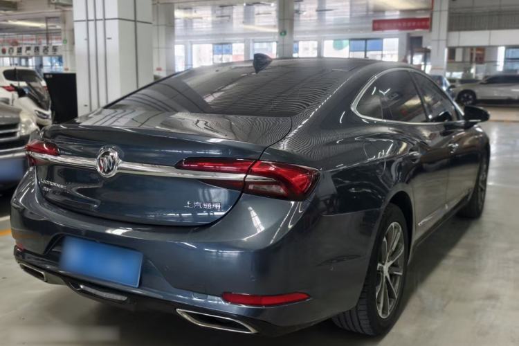 Used Buick LaCrosse 2019 28T Prestige Model Exterior 5