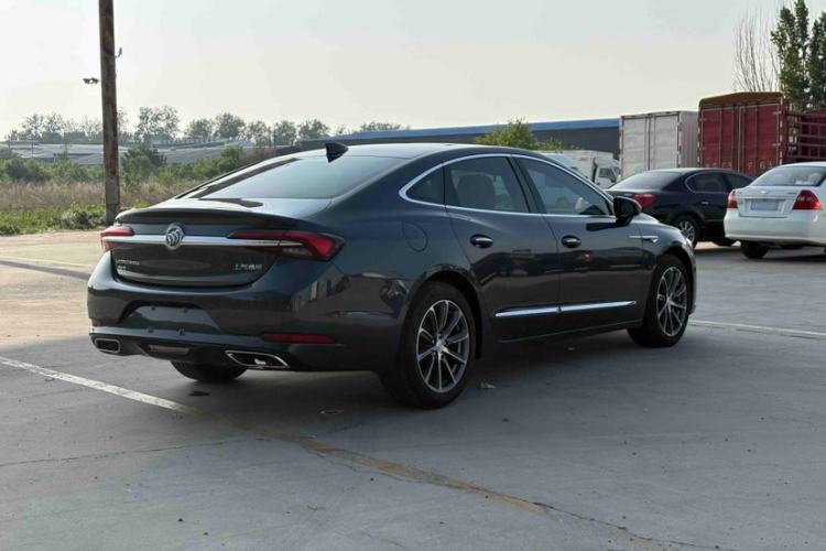Used Buick LaCrosse 2019 28T Prestige Model Exterior 9