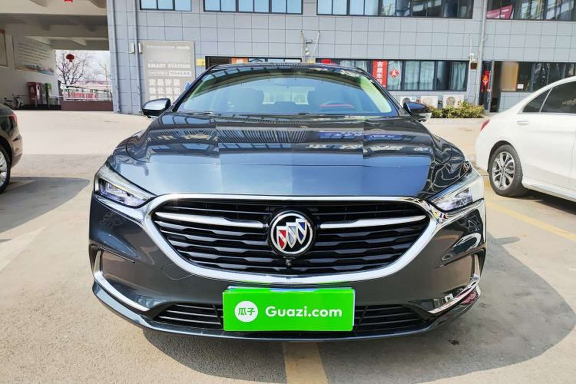 Used Buick LaCrosse 2019 28T Elite Edition Front