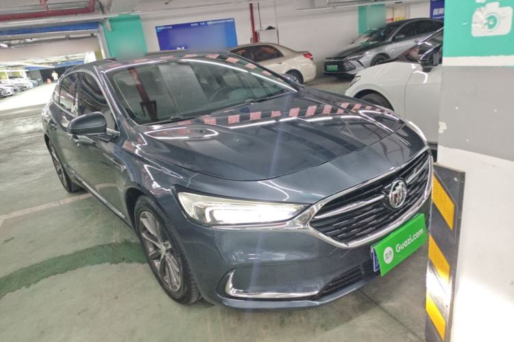 Used Buick LaCrosse 2019 28T Luxury Version Front Right 45 Deg