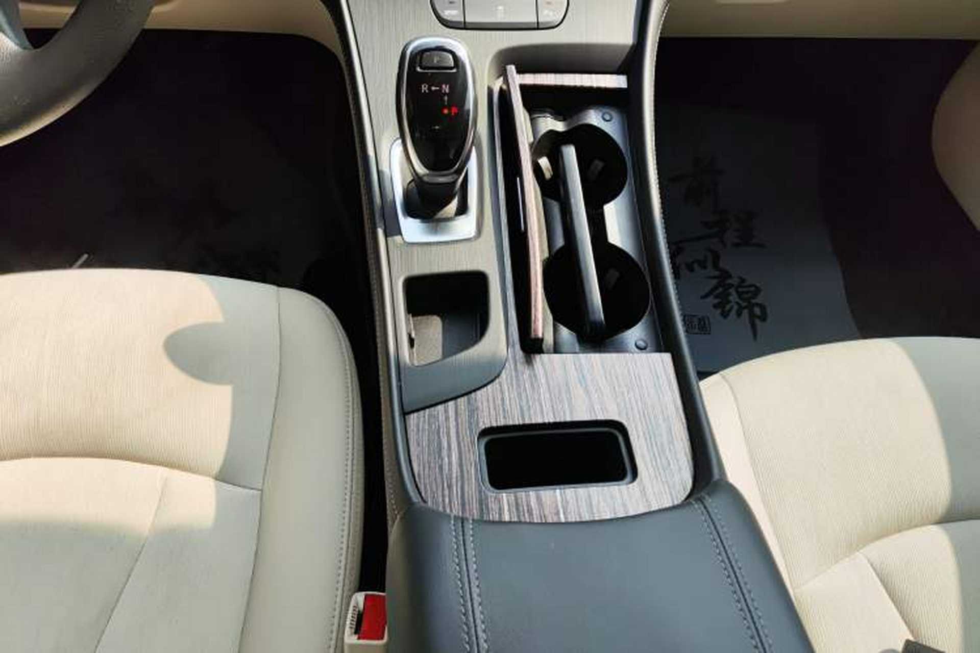 Used Buick LaCrosse 2019 28T Elite Edition Gear Lever