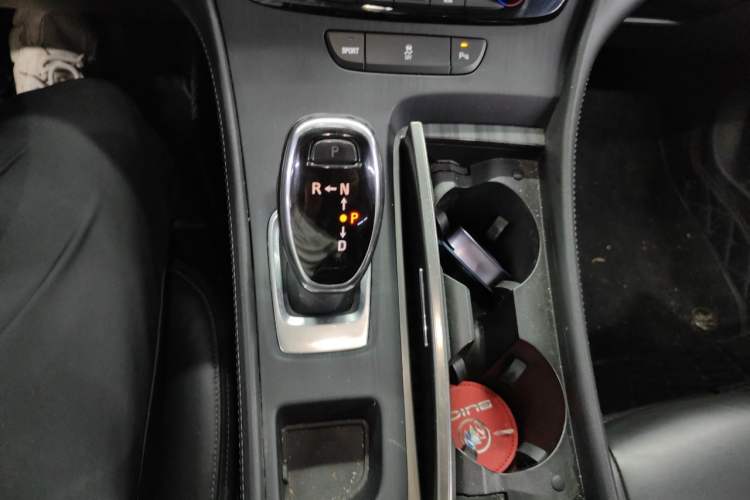 Used Buick LaCrosse 2019 28T Luxury Version Gear Lever