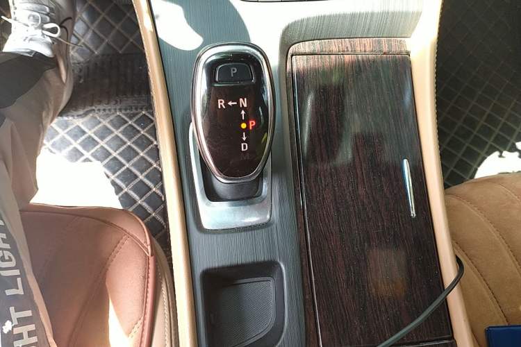 Used Buick LaCrosse 2019 28T Prestige Model Gear Lever