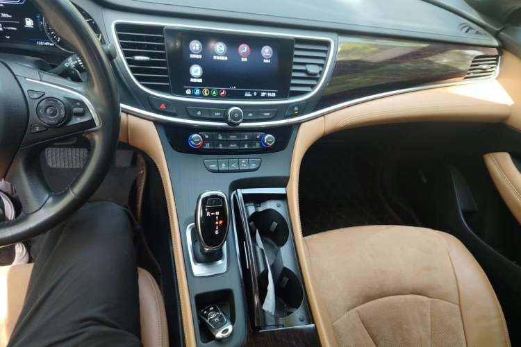 Used Buick LaCrosse 2019 28T Prestige Model Gear Lever