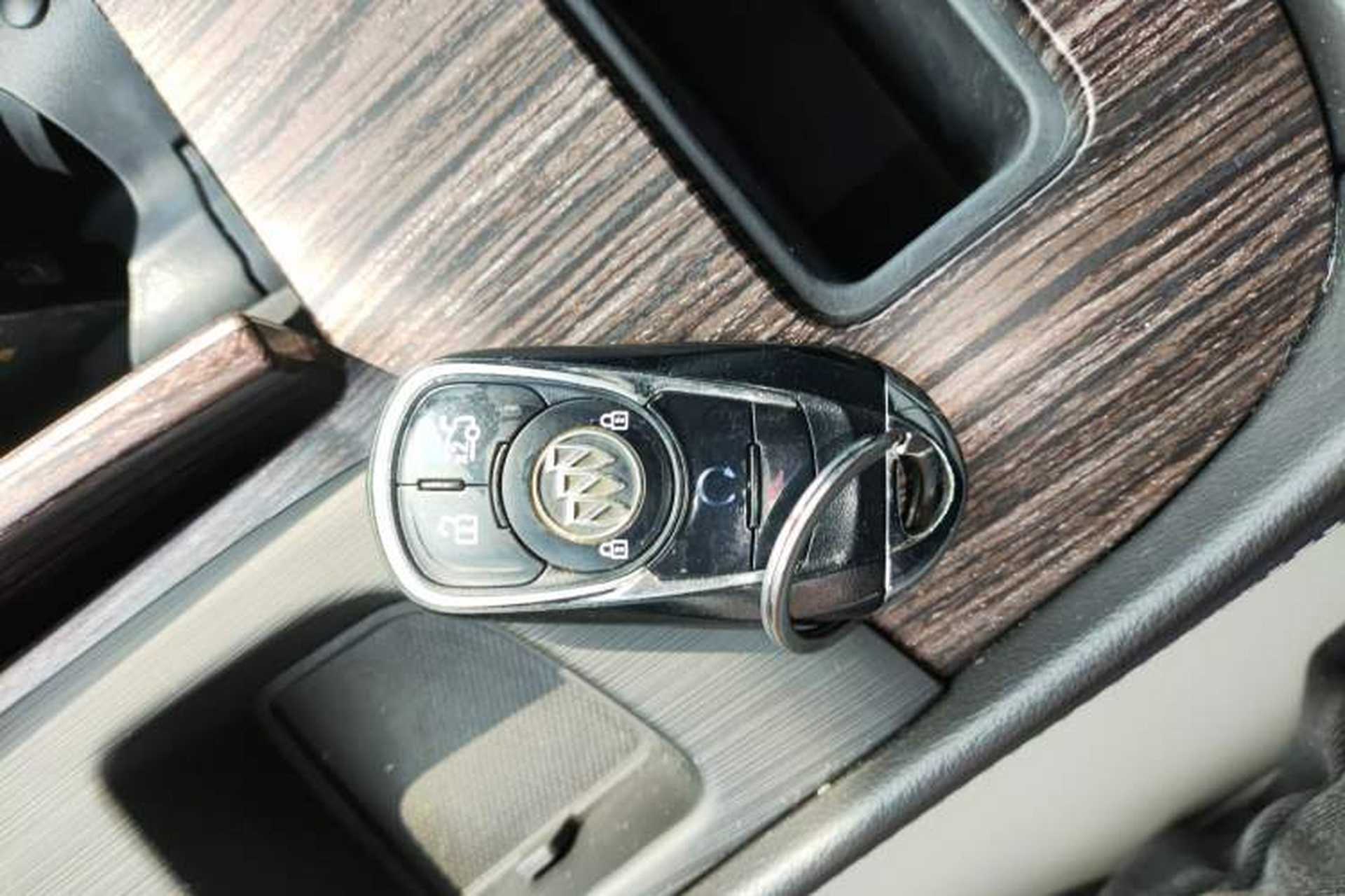 Used Buick LaCrosse 2019 28T Elite Edition Interior 1