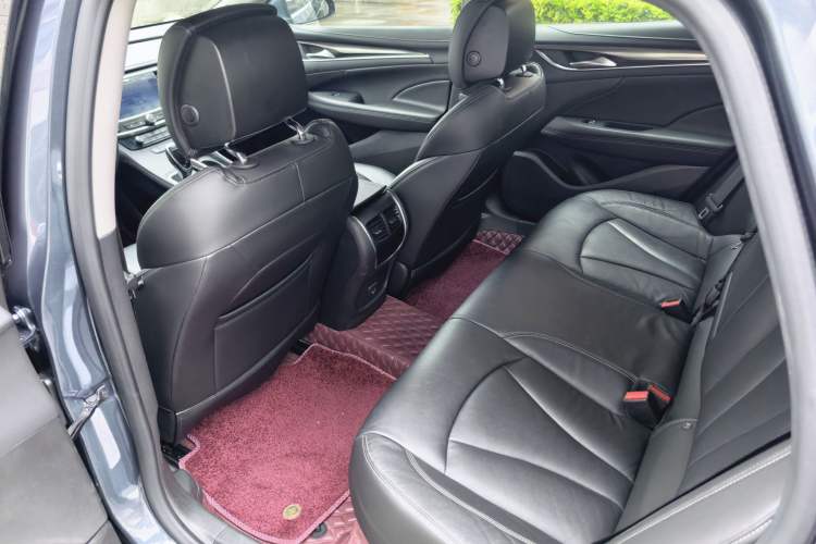 Used Buick LaCrosse 2019 28T Luxury Version Interior 1