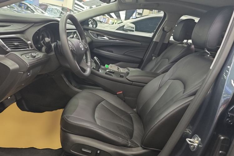 Used Buick LaCrosse 2019 28T Luxury Version Left Front Seat