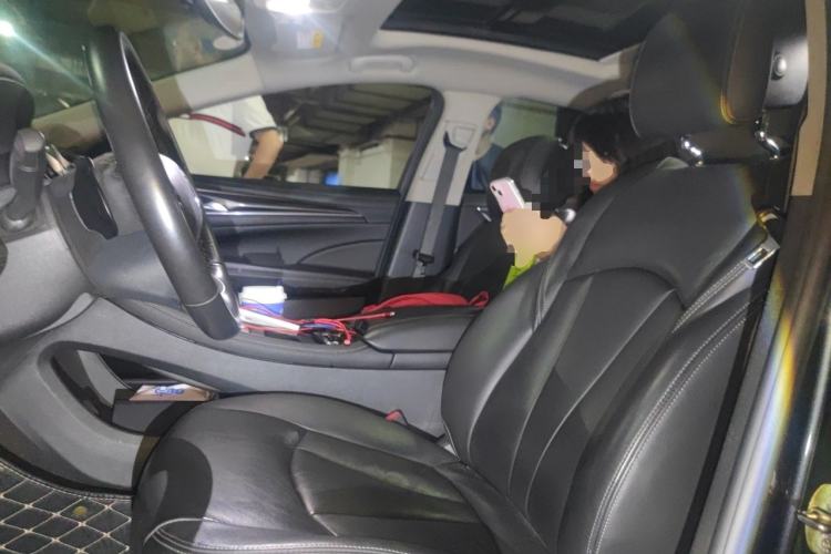 Used Buick LaCrosse 2019 28T Luxury Version Left Front Seat