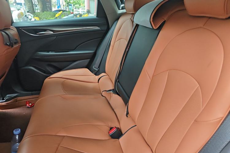 Used Buick LaCrosse 2019 28T Luxury Version Left Rear Seat