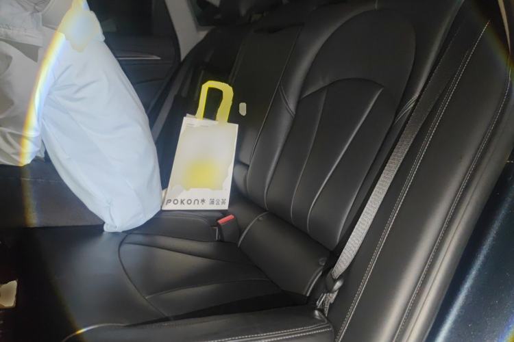 Used Buick LaCrosse 2019 28T Luxury Version Left Rear Seat