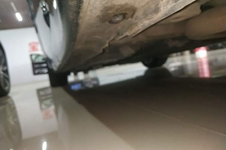 Used Buick LaCrosse 2019 28T Prestige Model Left Side Sill