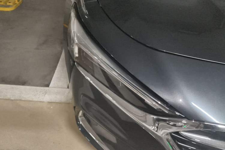 Used Buick LaCrosse 2019 28T Luxury Version Right Front Headlight