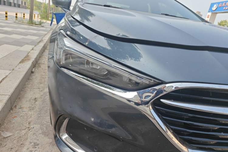 Used Buick LaCrosse 2019 28T Prestige Model Right Front Headlight
