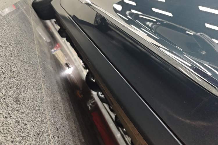 Used Buick LaCrosse 2019 28T Luxury Version Right Side Sill