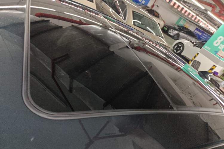 Used Buick LaCrosse 2019 28T Luxury Version Roof