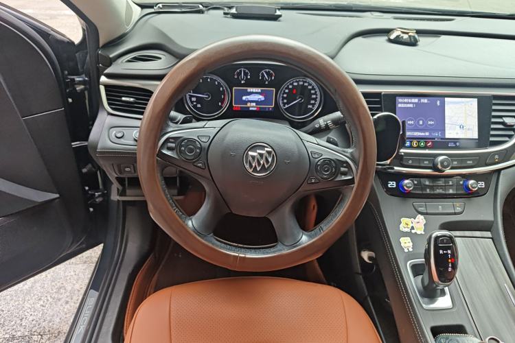 Used Buick LaCrosse 2019 28T Luxury Version Steering Wheel