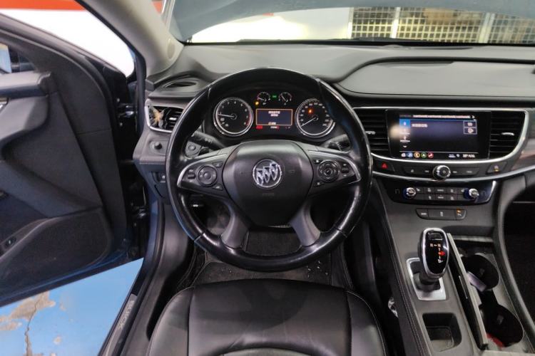 Used Buick LaCrosse 2019 28T Luxury Version Steering Wheel