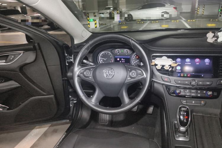 Used Buick LaCrosse 2019 28T Luxury Version Steering Wheel
