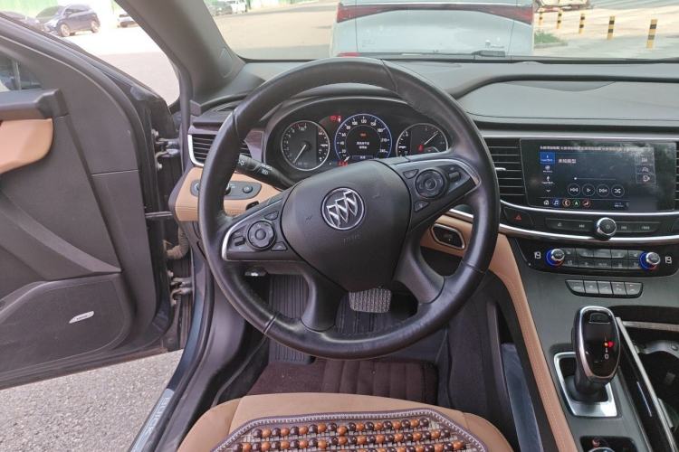Used Buick LaCrosse 2019 28T Prestige Model Steering Wheel