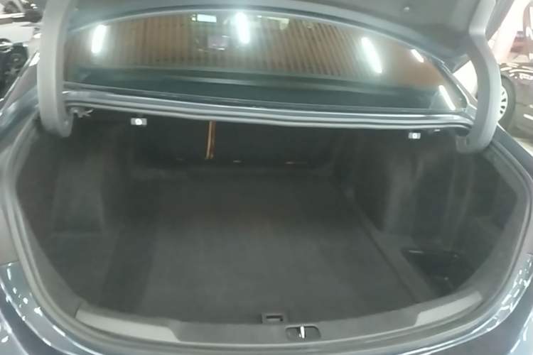 Used Buick LaCrosse 2019 28T Prestige Model Trunk