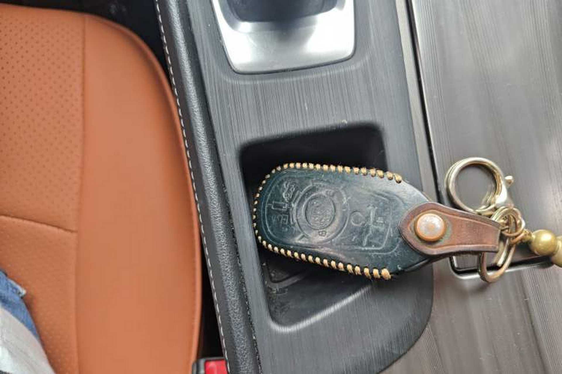 Used Buick LaCrosse 2019 28T Luxury Version Vehicle Key