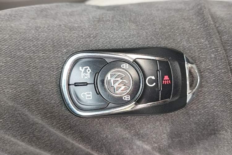 Used Buick LaCrosse 2019 28T Elite Edition Vehicle Key