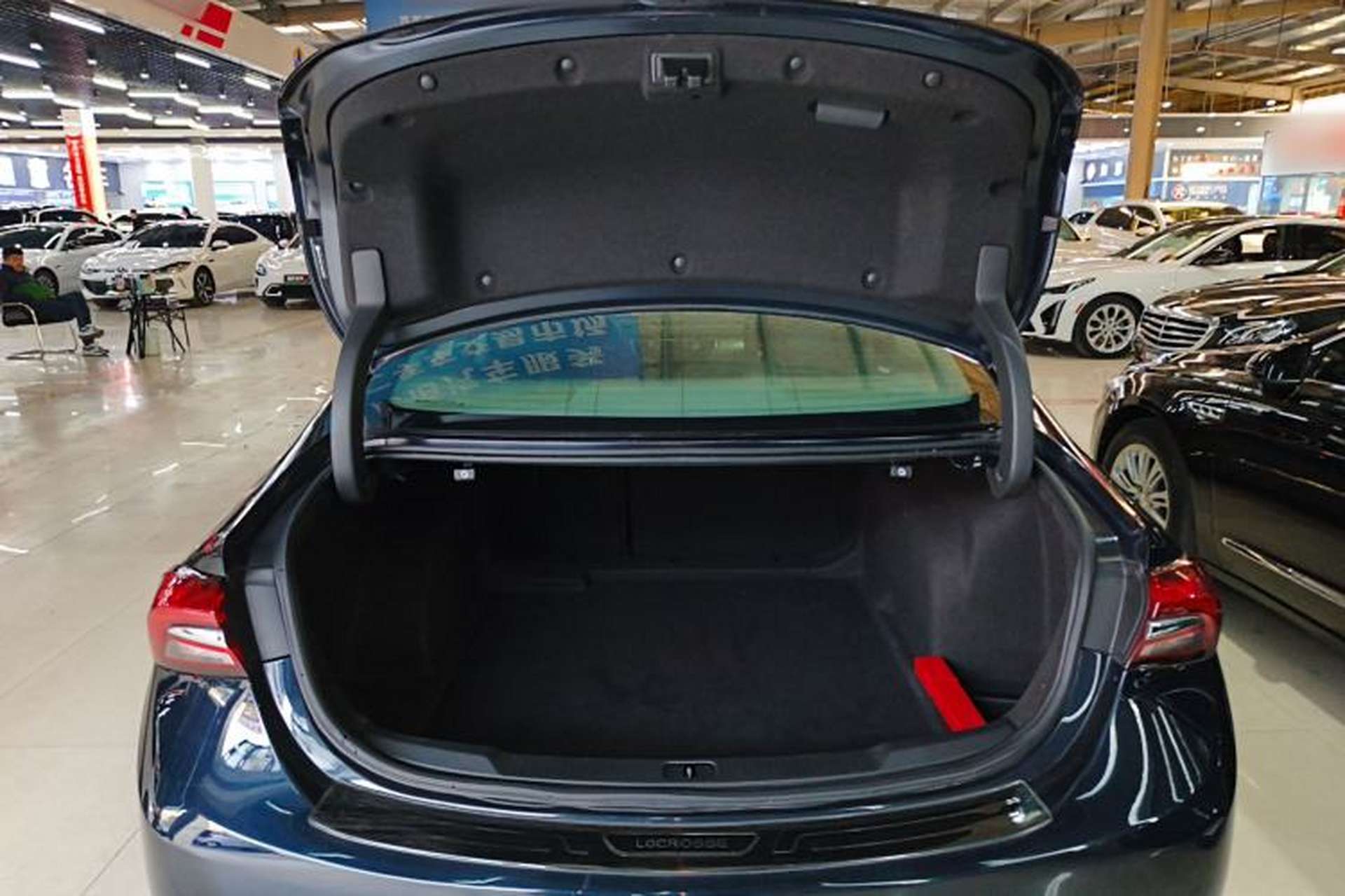 Used Buick LaCrosse 2019 28T Luxury Version Trunk