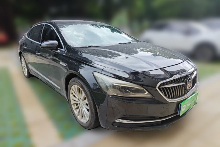 Used Buick LaCrosse 2019 28T Elite Edition Front Right 45 Deg