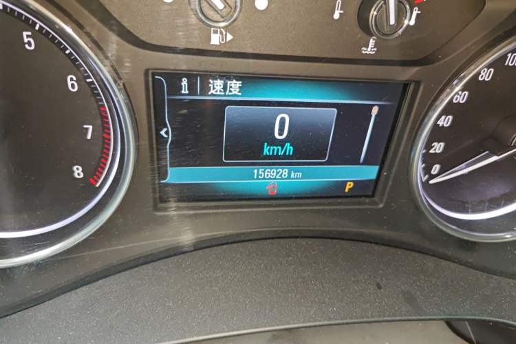Used Buick LaCrosse 2019 28T Elite Edition Odometer Close Up