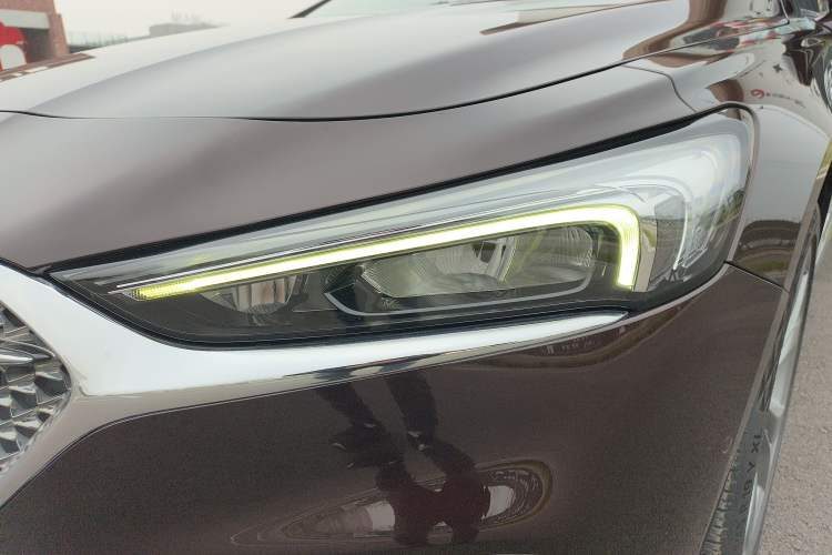 Used Buick LaCrosse 2019 28T Avenir Left Front Headlight