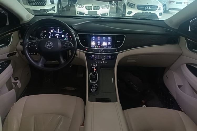 Used Buick LaCrosse 2019 28T Avenir Center Console