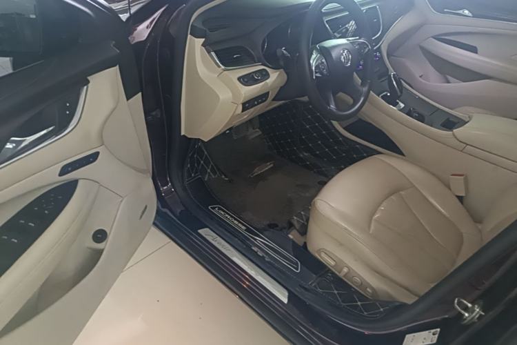 Used Buick LaCrosse 2019 28T Avenir Driver Seat