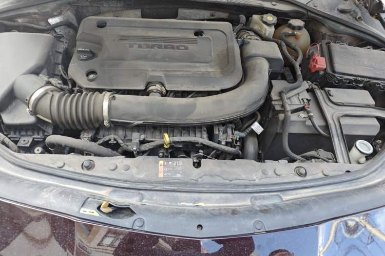 Used Buick LaCrosse 2019 28T Avenir Engine Bay