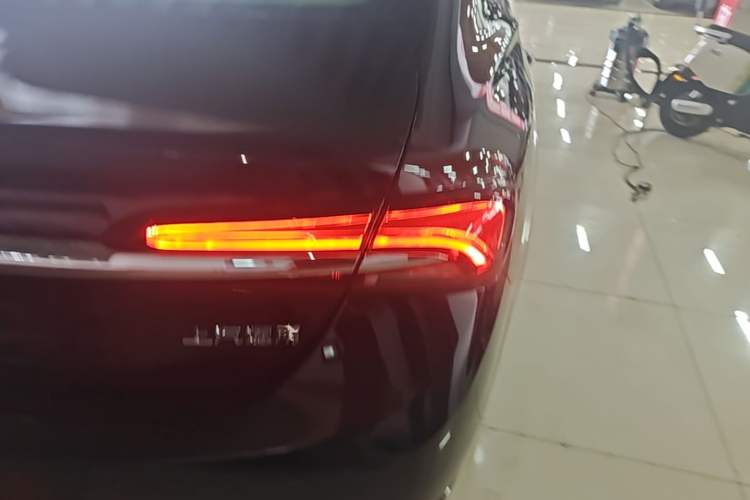 Used Buick LaCrosse 2019 28T Avenir Exterior 2