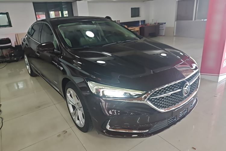 Used Buick LaCrosse 2019 28T Avenir Front Right 45 Deg